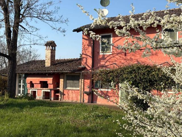 Rustico in vendita a Rivergaro, Reggio Emilia