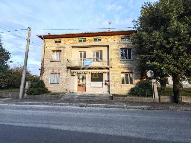 Rustico in vendita a Rivignano Teor / Rivignan Teôr, Ariis