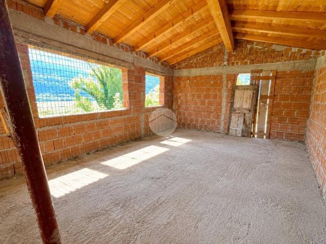 Villa Indipendente in vendita a Tessari, Rivoli Veronese