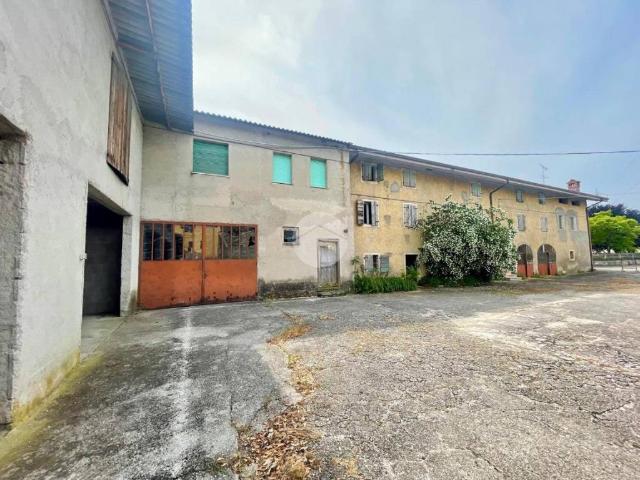 Rustico in vendita a Rivoli Veronese, Veneto