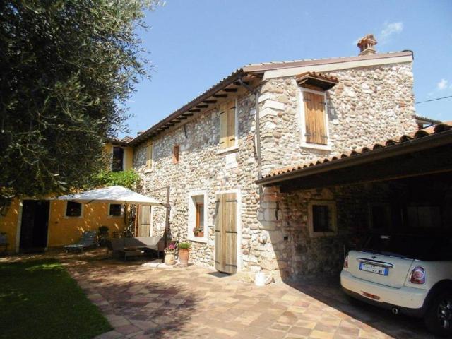 Rustico in vendita a Rivoli Veronese, Veneto
