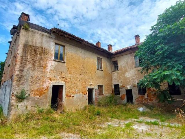 Rustico in vendita a Robecco Sul Naviglio, Lombardia