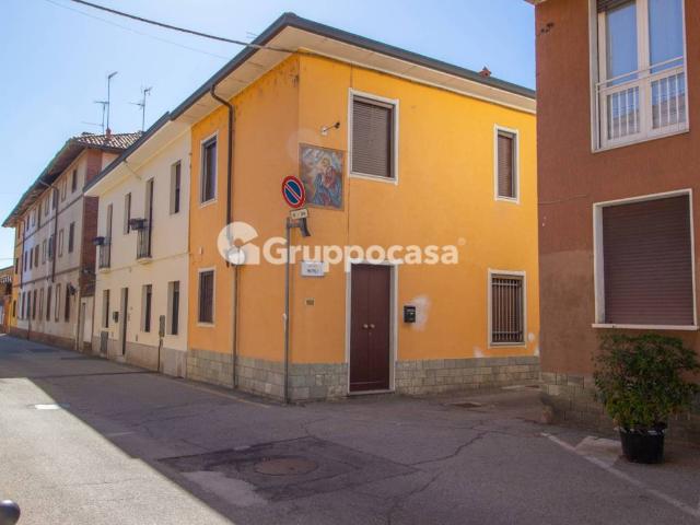 Rustico in vendita a Robecco Sul Naviglio, Lombardia