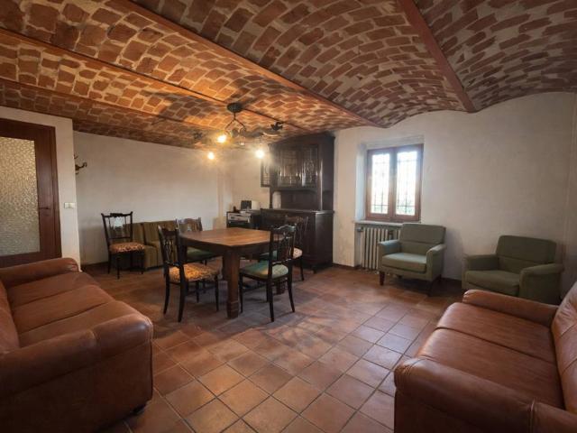Rustico in vendita a Quarto Inferiore, Piemonte