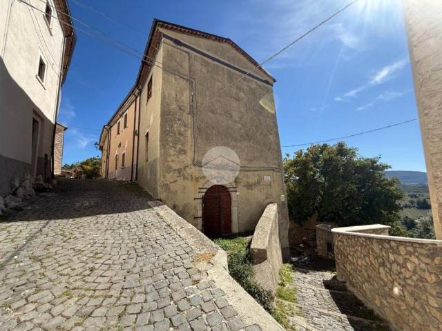 Rustico in vendita a Rocca di Cambio, L'Aquila