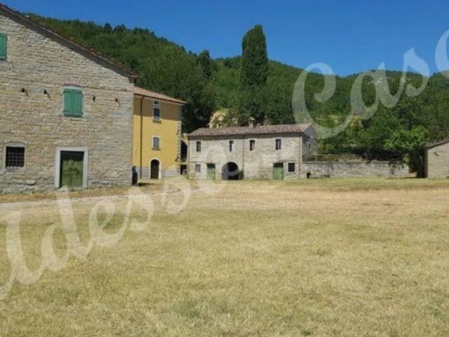 Rustico in vendita a Unione di Comuni della Romagna Forlivese, Rocca San Casciano