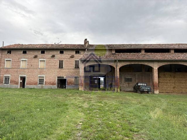 Rustico in vendita a Roccabianca, Reggio Emilia
