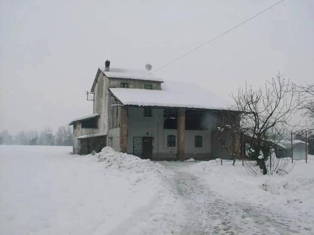 Rustico in vendita a Roccabianca, Reggio Emilia