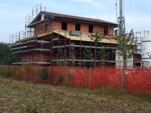 Rustico in vendita a Roccabianca, Reggio Emilia