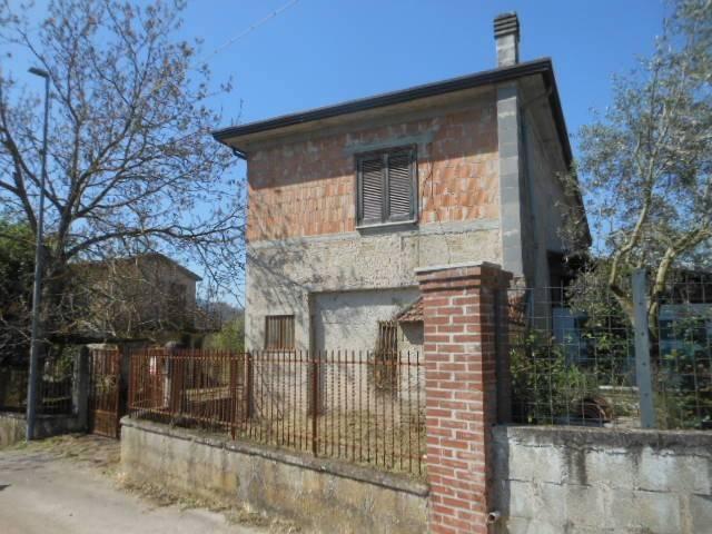 Rustico in vendita a Roccaromana, Campania