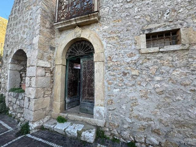 Rustico in vendita a Roccasecca, Lazio
