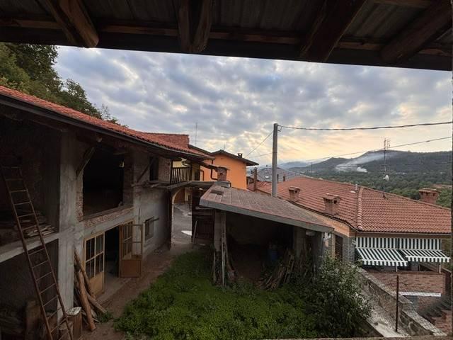 Rustico in vendita a Roccasparvera, Cuneo