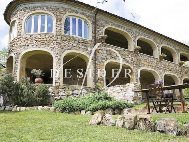Rustico in vendita a Roccastrada, Toscana