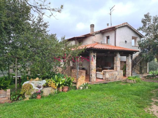 Rustico in vendita a Roccastrada, Toscana