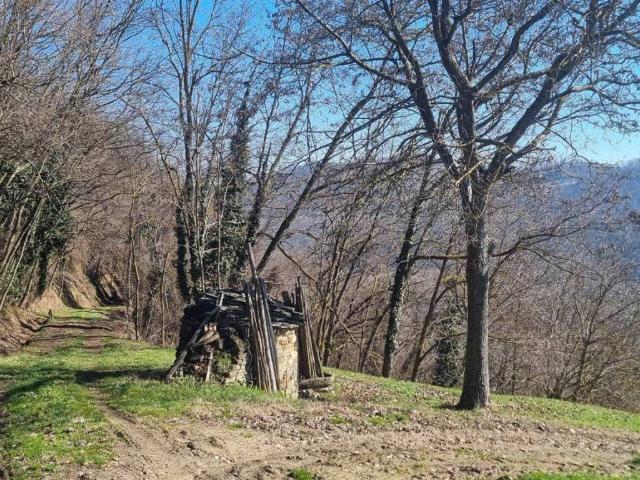 Rustico in vendita a Roccaverano, Asti