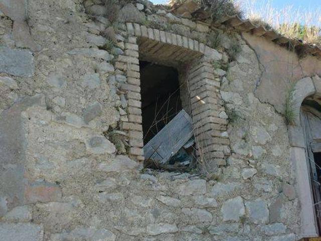 Rustico in vendita a Rocchetta A Volturno, Molise