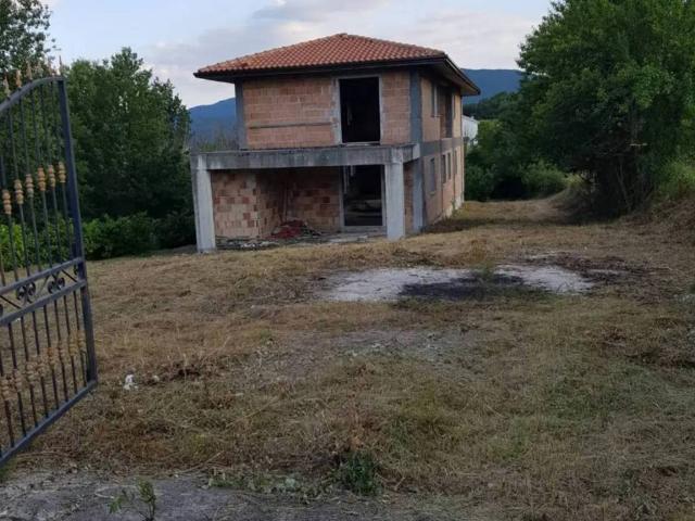 Rustico in vendita a Rocchetta A Volturno, Molise