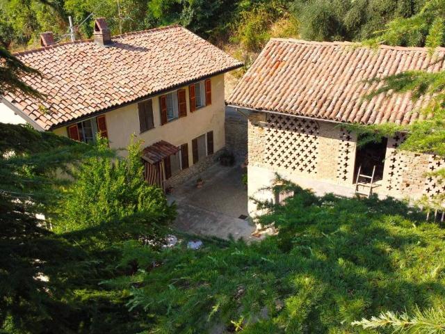 Rustico in vendita a Piemonte, Asti