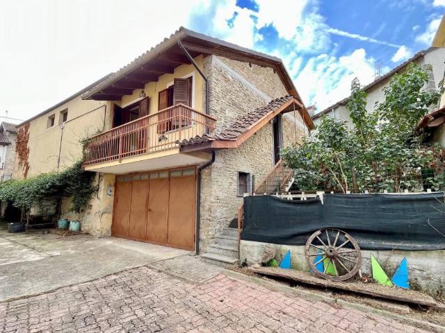 Rustico in vendita a Piemonte, Asti