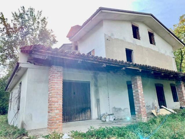 Rustico in vendita a Piemonte, Asti