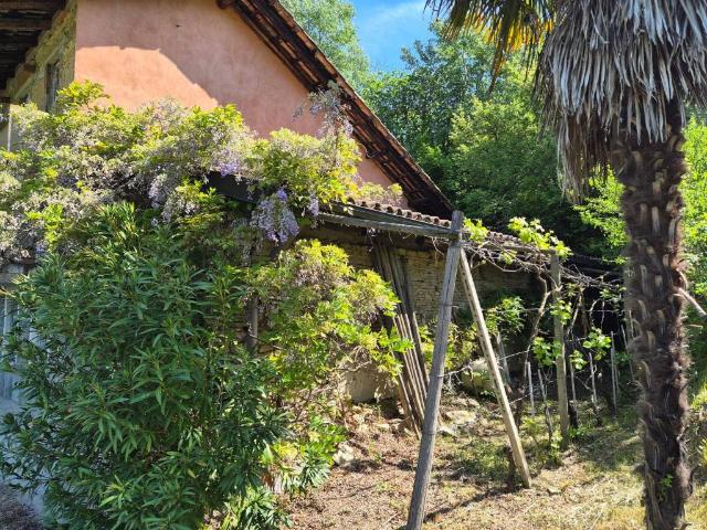 Rustico in vendita a Piemonte, Asti