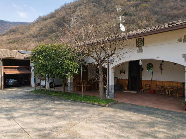 Rustico in vendita a Comunità montana della Valle Sabbia, Roè Volciano