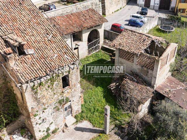 Rustico in vendita a Rogeno, Lombardia