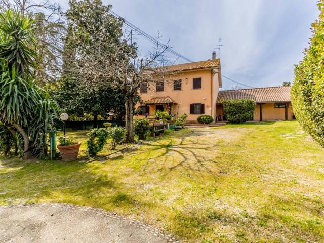 Rustico in vendita a Settebagni, Roma Capitale