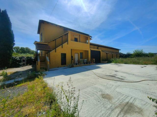 Rustico in vendita a Municipio Roma VI, Roma Capitale