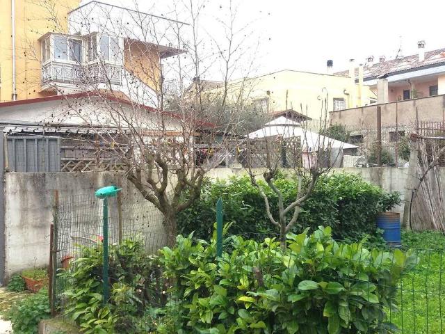 Rustico in vendita a Villaggio Breda, Roma Capitale
