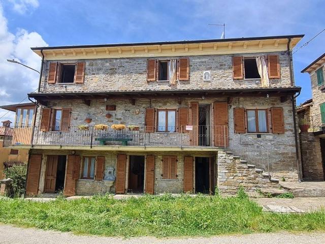 Rustico in vendita a Romagnese, Lombardia