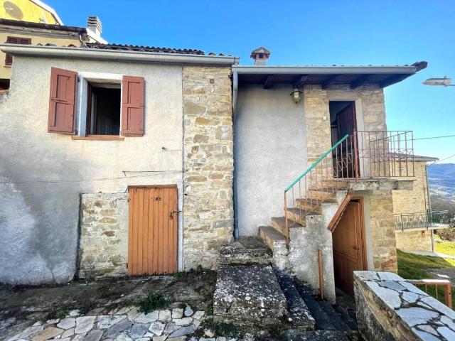 Rustico in vendita a Romagnese, Lombardia