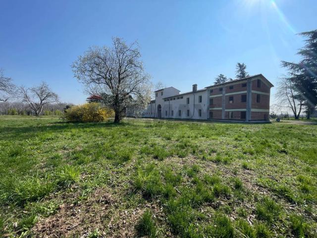Rustico in vendita a Romano D'ezzelino, Veneto