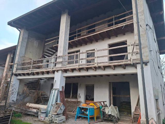 Rustico in vendita a Romano Di Lombardia, Lombardia