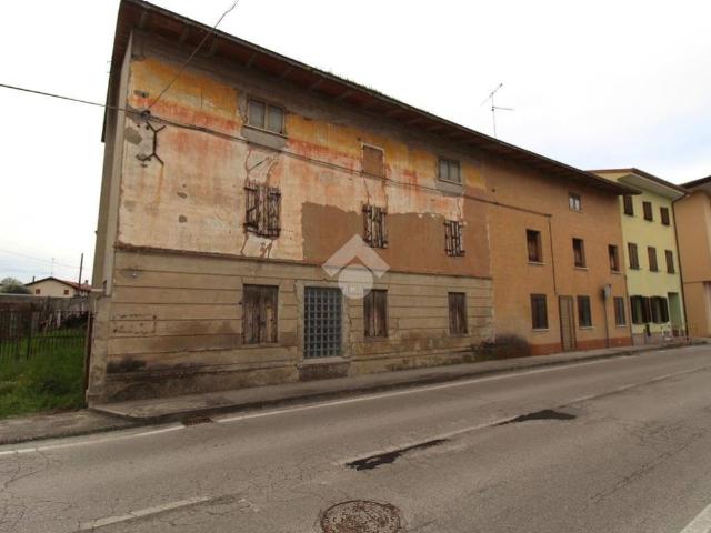 Rustico in vendita a Ronchis, Friuli-Venezia Giulia