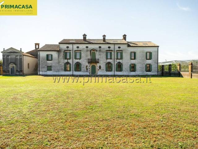 Rustico in vendita a Ronco All'adige, Veneto