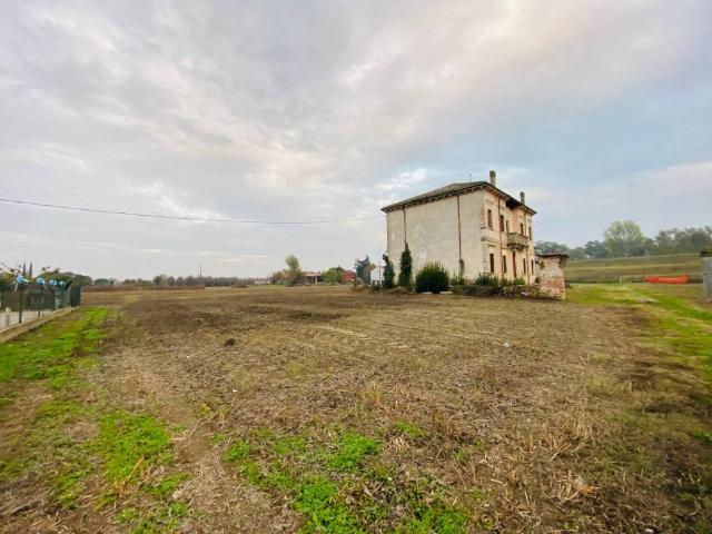 Rustico in vendita a Ronco All'adige, Veneto