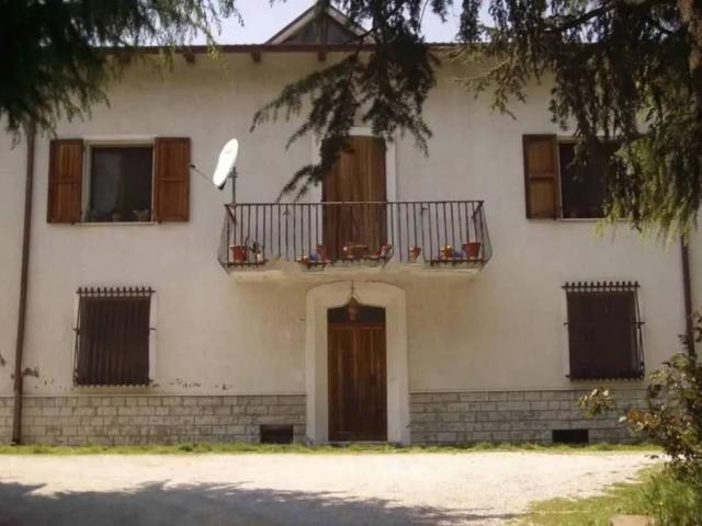 Rustico in vendita a Gualdo, Roncofreddo