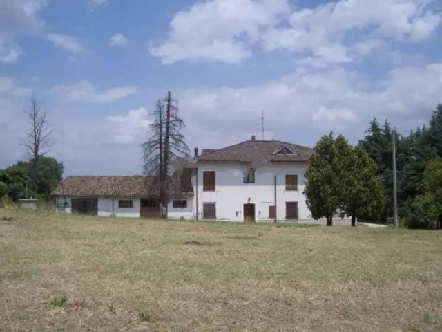 Rustico in vendita a Gualdo, Roncofreddo