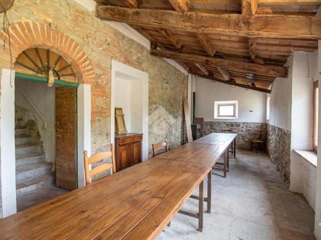 Rustico in vendita a Roncofreddo, Reggio Emilia