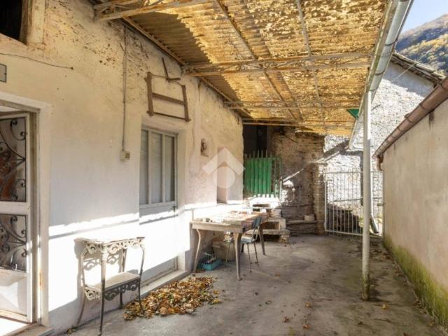 Rustico in vendita a Fucine, Rorà