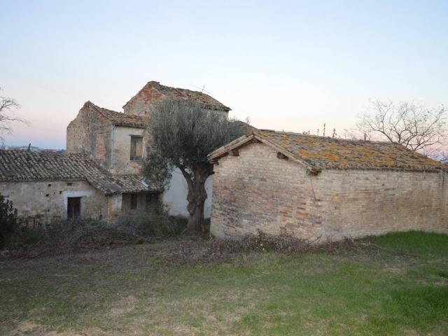 Rustico in vendita a Roseto Degli Abruzzi, Abruzzo