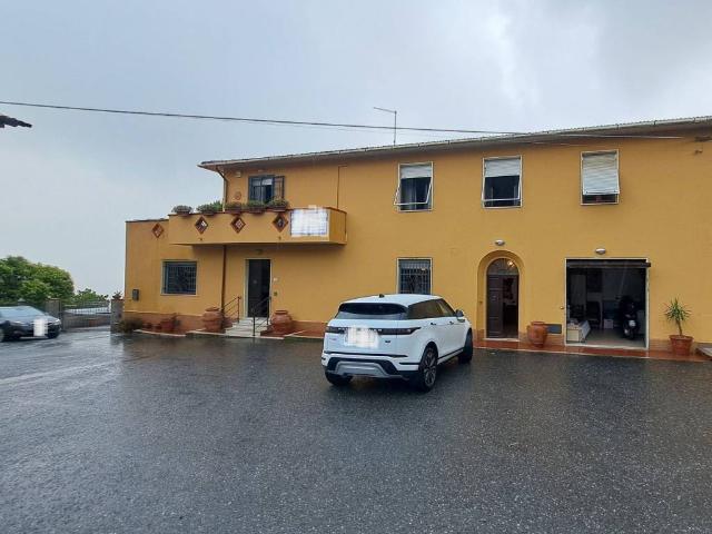 Rustico in vendita a Rosignano Marittimo, Toscana