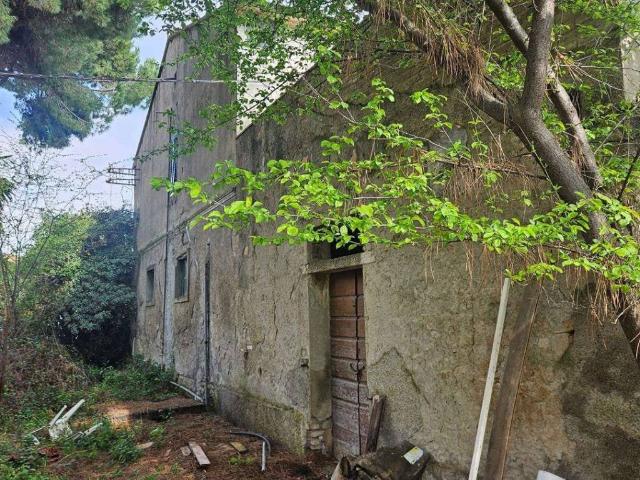 Rustico in vendita a Rosignano Marittimo, Toscana