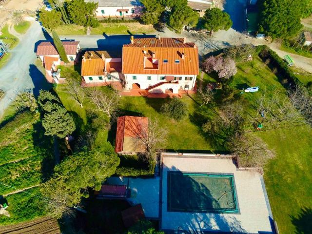 Rustico in vendita a Rosignano Marittimo, Toscana