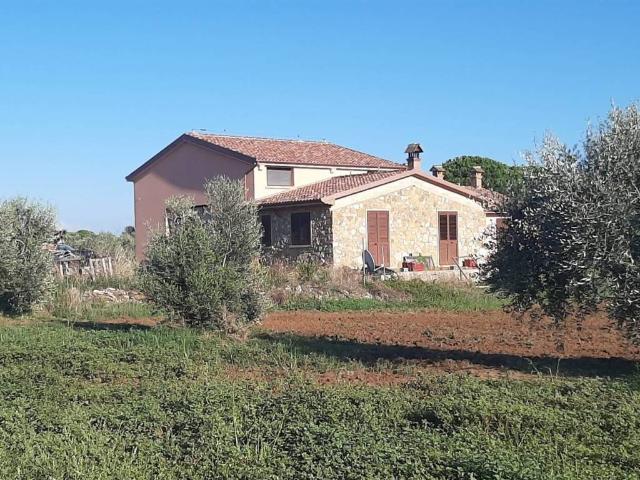 Rustico in vendita a Rosignano Marittimo, Toscana