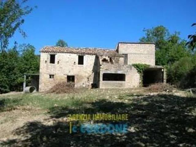 Rustico in vendita a Croce Nera, Rotella