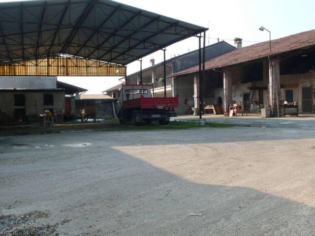 Rustico in vendita a Coccaglio, Lombardia