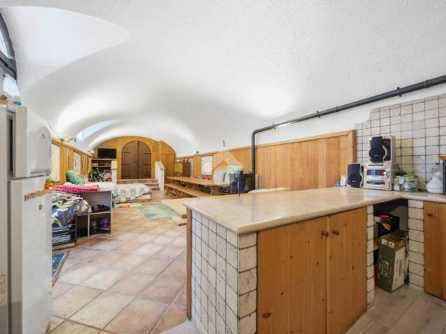 Rustico in vendita a Comunità della Vallagarina, Borgo Sacco
