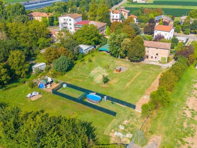 Rustico in vendita a Tresinaro - Secchia, Re